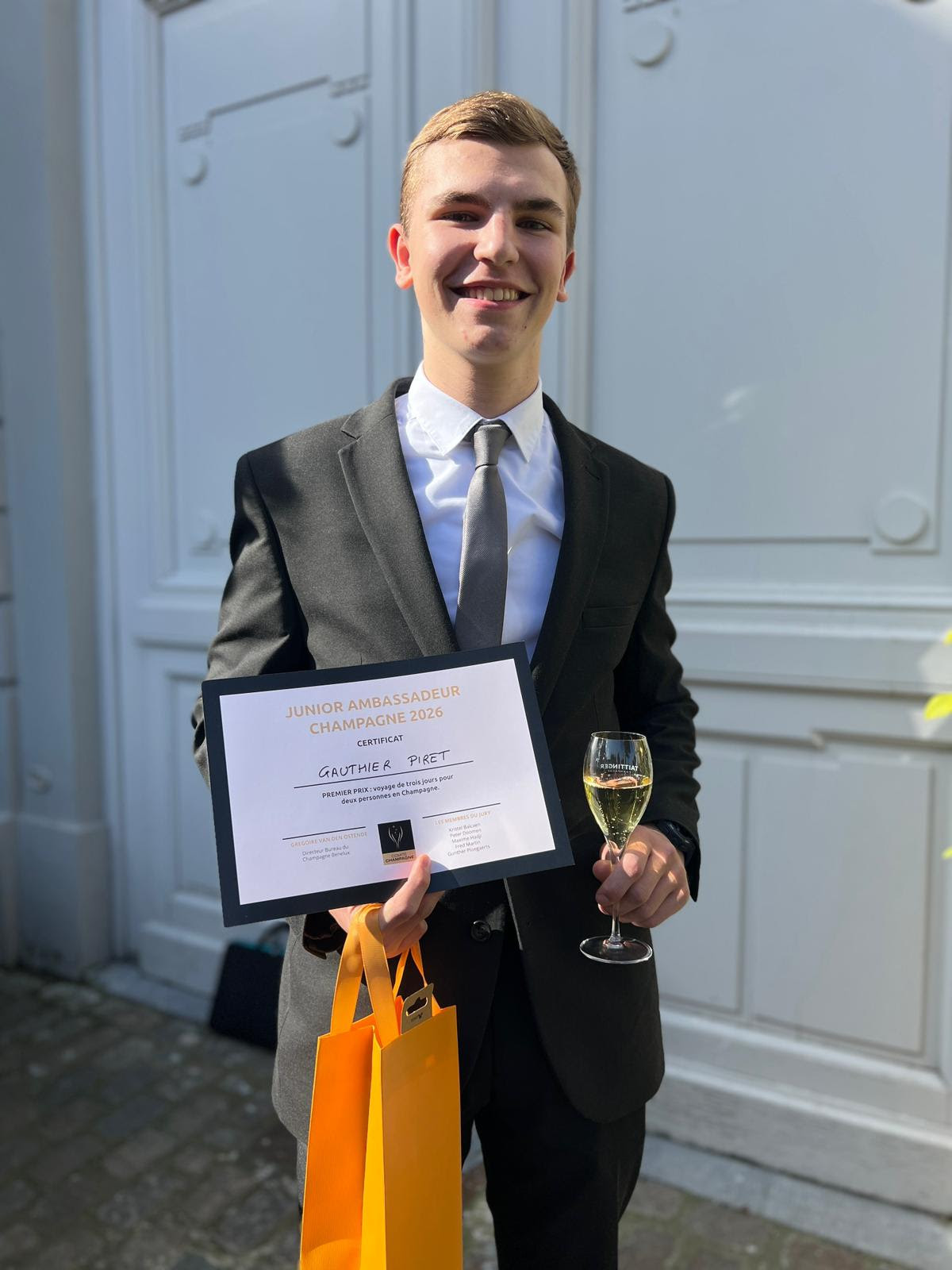 Un jeune étudiant namurois de l'Ilon Saint-Jacques remporte le concours Junior champagne !