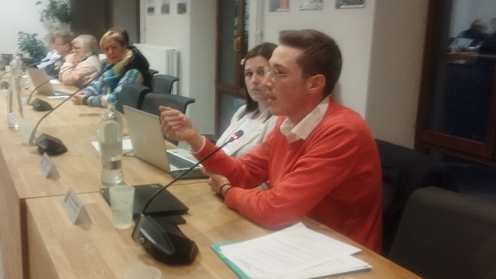 Le ministre Desquesne constate de graves lacunes dans le budget de Mettet