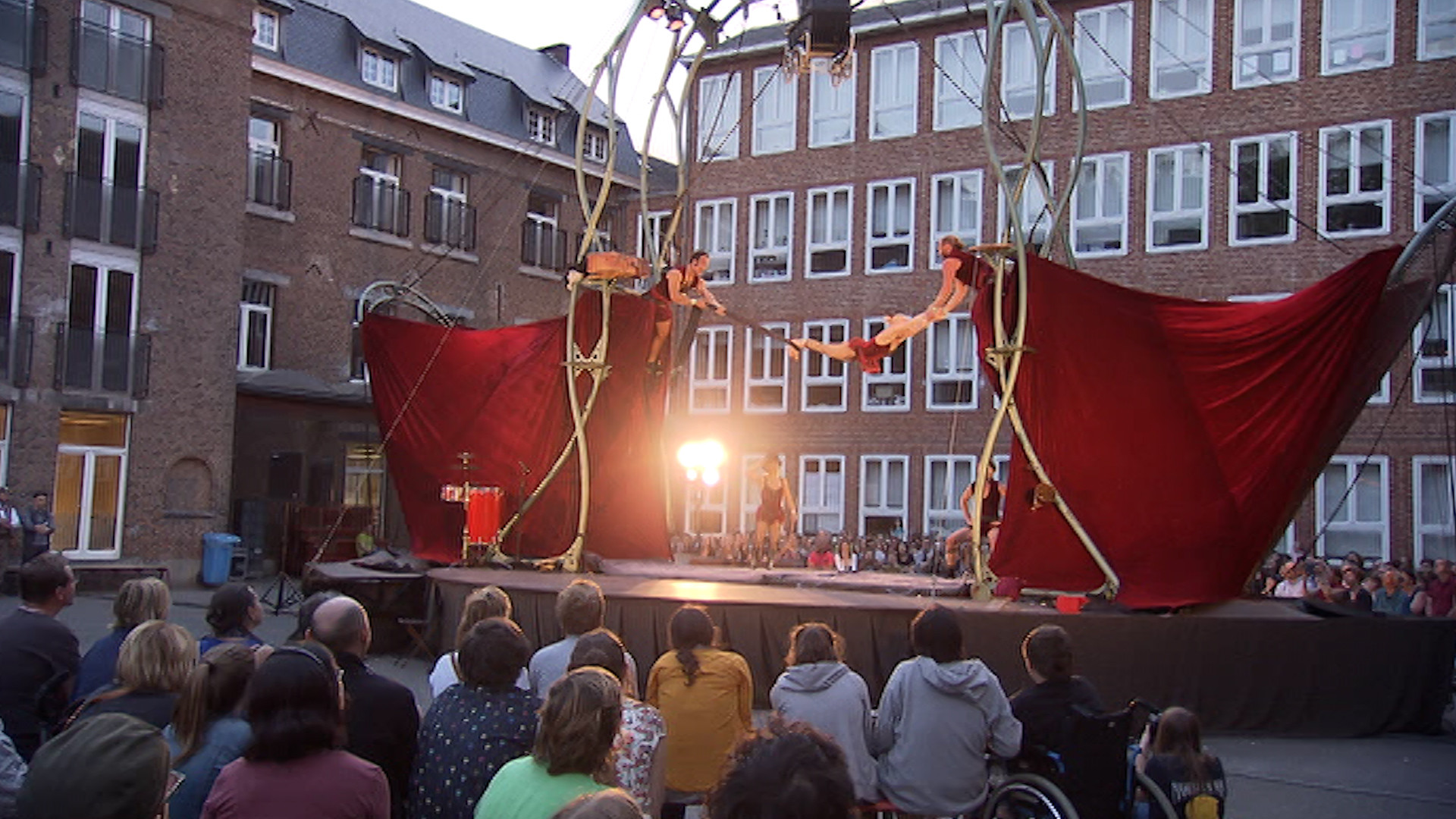 Namur en Mai: 30 ans déjà!