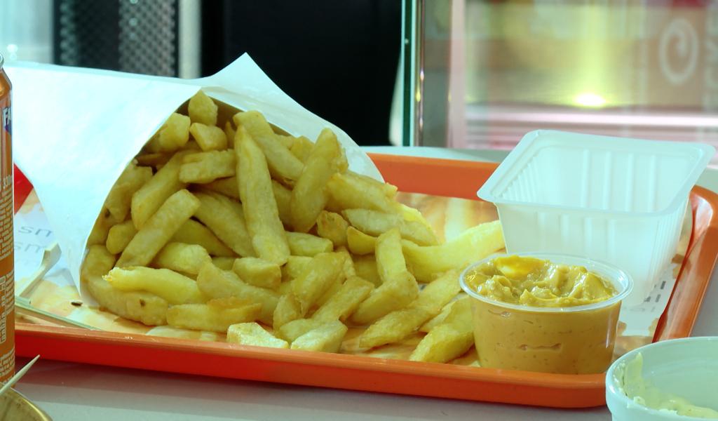 Vous reprendrez bien une petite frite ?