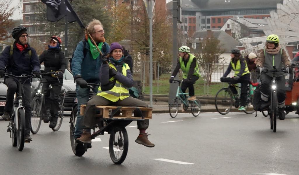 Grève nationale: Commune Colère ralentit le Grognon