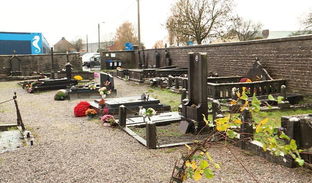 Cimetières : un projet pilote wallon démarre à Florennes et Philippeville