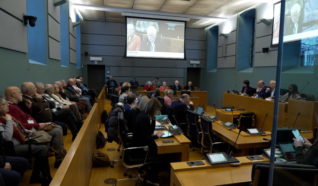 Des citoyens réclament  l'interdiction des pesticides de synthèse