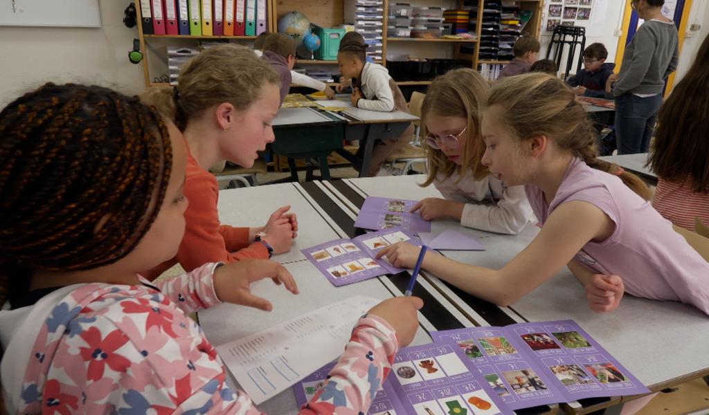 Éducation financière: des enfants apprennent à gérer leurs pépettes!