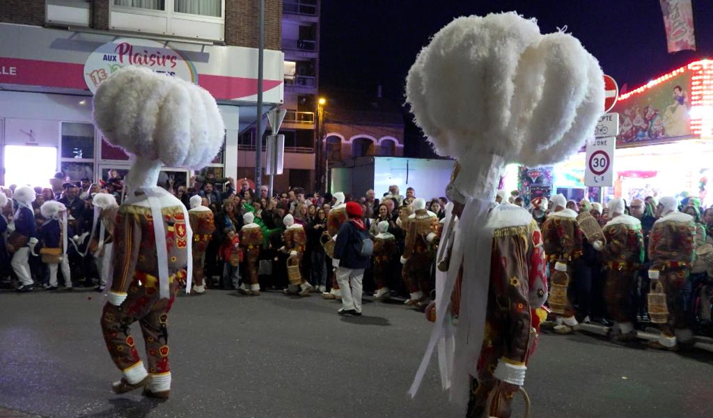 Carnaval de Tamines: les Gilles et Pierrots du Petit B fêtent leurs 50 ans