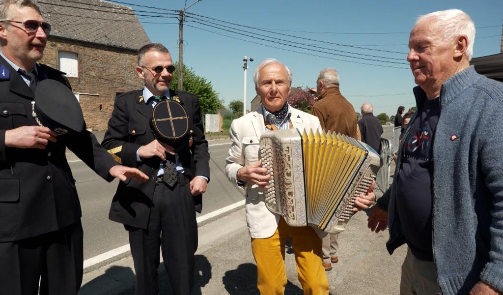 Ohey en effervescence pour le passage de la Flèche wallonne féminine
