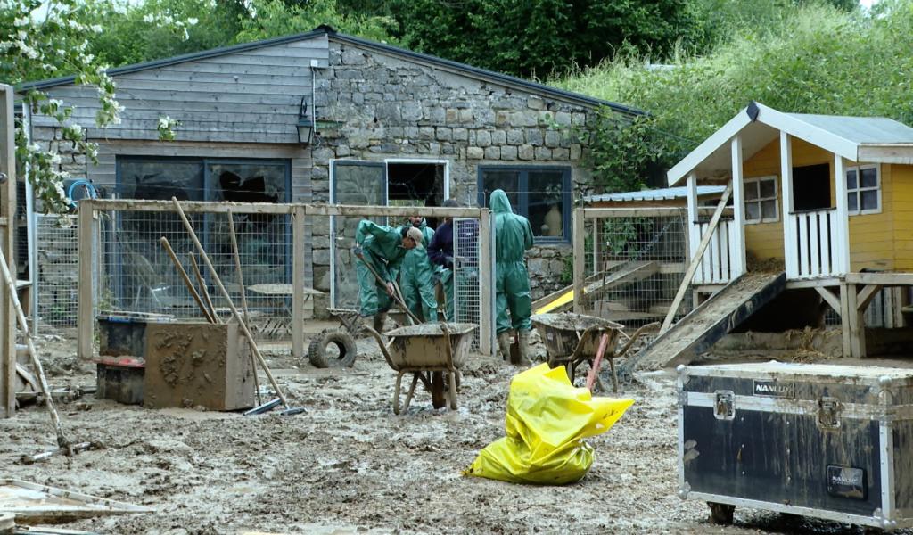 Inondations : "Le monde d'Emi" s'est effondré