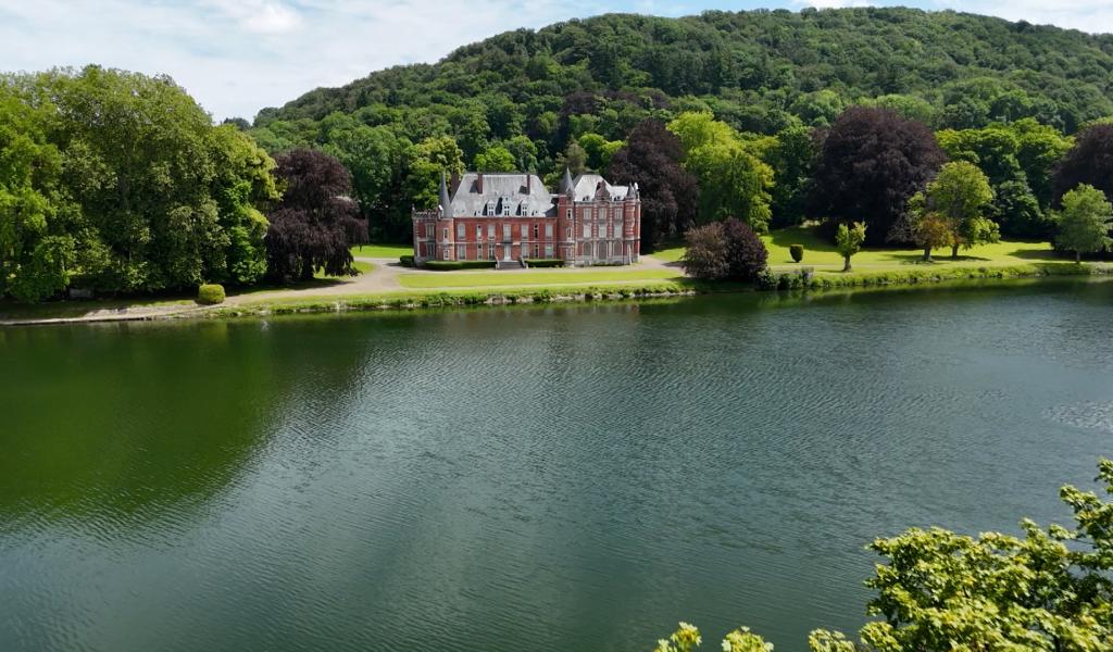 La Meuse, d'Andenne à Profondeville, en passant par les villas mosanes