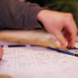 Relation intergénérationnelle et quête identitaire au menu de Story board ce mois-ci