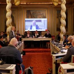 Budget provincial : la minorité critique l'exercice 2026