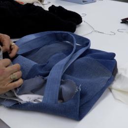 Seconde main: un projet d'upcycling pour redonner vie aux vêtements
