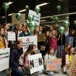 Profs vers Bruxelles et manifestation étudiante perturbée par des casseurs à Namur