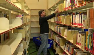 Namur : le déménagement de la bibliothèque de la Venelle des capucins est en cours