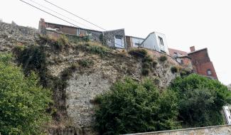 Walcourt : qui paiera la rénovation des remparts ?