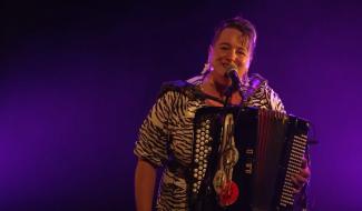 Concert : Emeline tout court, tout simplement