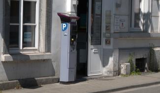 Le stationnement dans le centre passe au rouge