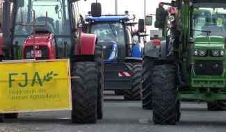 Blocage complet de la E411 et de la N4 à Courrière, ce vendredi