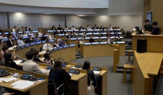 Parlement Jeunesse Wallonie-Bruxelles : les jeunes prennent la place des députés