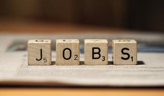 La fin du système actuel des APE adoptée en première lecture : le secteur socio-culturel dans l’incertitude