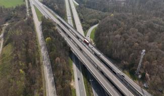 L'expresso : investissements à la base de Florennes, travaux E411 et distinction à Meux