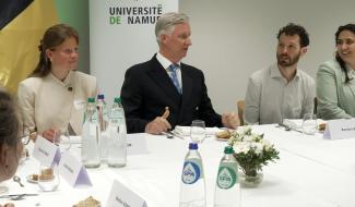 Namur : le Roi à la rencontre des futurs enseignants