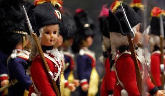 "Poupées en marche" , un patrimoine à hauteur d'enfants