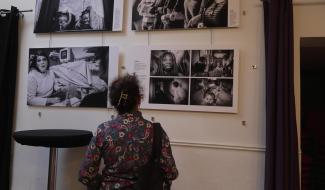 L’exposition « Cordons » met en lumière la réalité des mamans solos