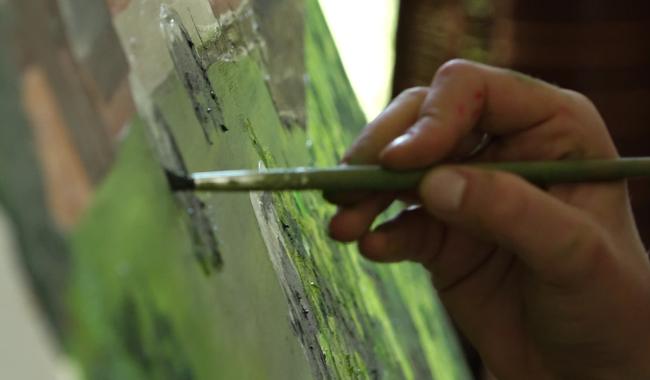 La peintre Léontine Deslandes en résidence à la Villa Josa