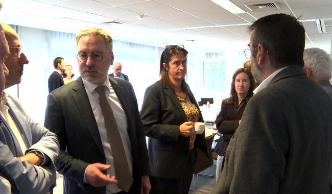 Nouveau calendrier pour la réforme des télés locales