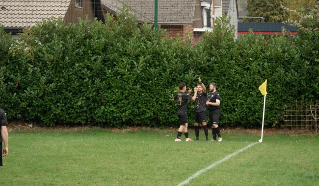 P3 B : Sclayn s’impose face aux jeunes Grand-Leeziens et reste en tête de la série