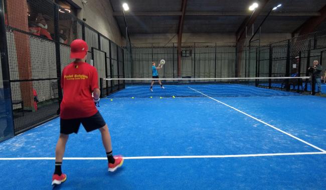 Les jeunes pépites du padel belge s'entraînent au club de Géronsart