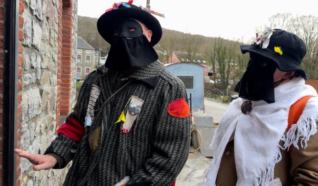 Vierves-sur-Viroin : une tradition carnavalesque toujours bien vivante dans les rues du village