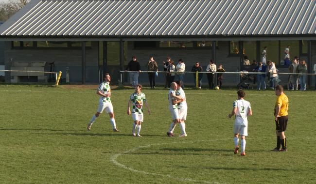 Provinciale 4 : Pesche sacré champion après son festival face à Florennes B