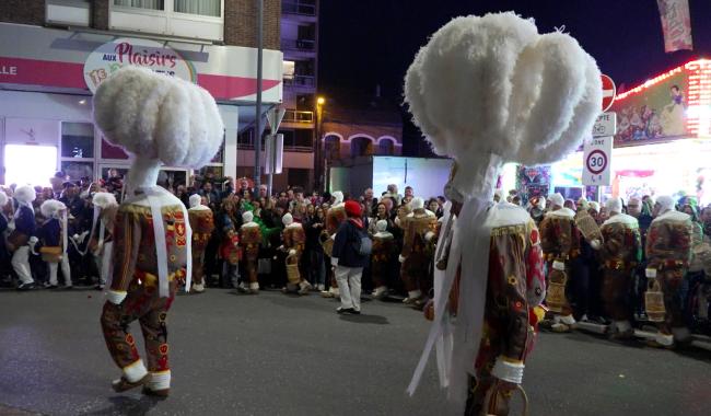 Carnaval de Tamines : les gilles et pierrots du Petit B fêtent leurs 50 ans