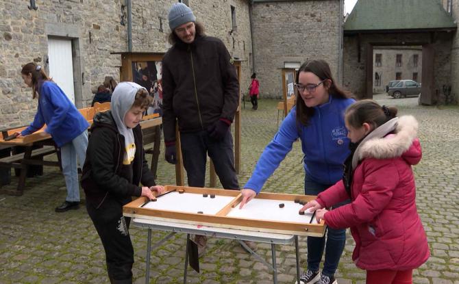 Des jeux en bois à l'Ecomusée du Viroin