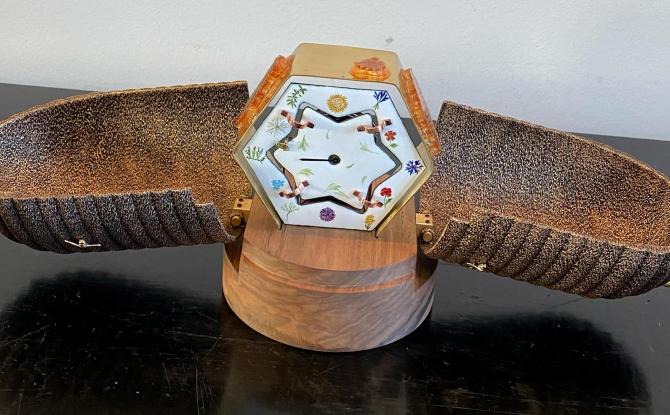 La lauréate du prix Cartier est apprentie horlogère à Namur