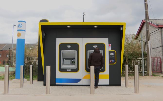 Retour d'un distributeur de billets à Mariembourg : une bonne nouvelle pour les habitants