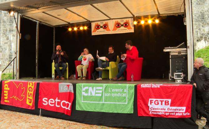 Prélude à la manifestation du 14 : des débats syndicaux au pied du Parlement wallon