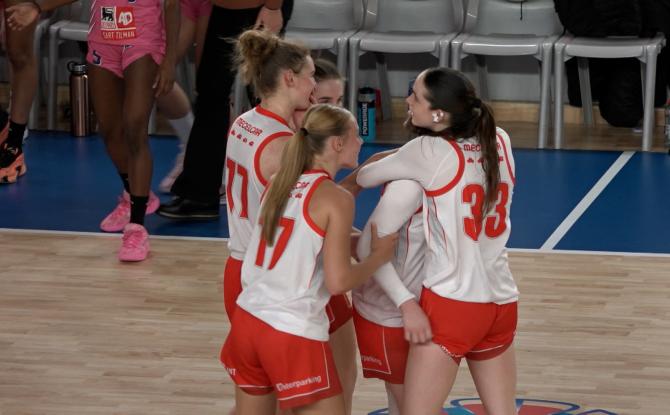 Basket AWBB Gold : Namur Capitale n'est plus invaincu mais s'assure la tête de la série contre Liège