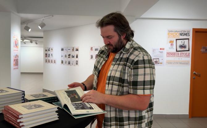 L'univers satirique de Penseur Étoile à Action-Sud