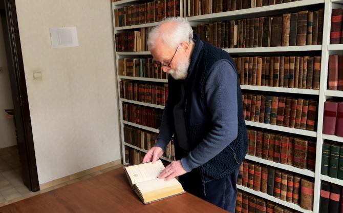 Bernard Nain, une vie consacrée aux archives