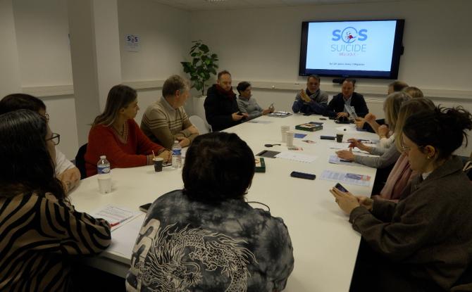 Un pass dans l'impasse devient "SOS Suicide Belgique"