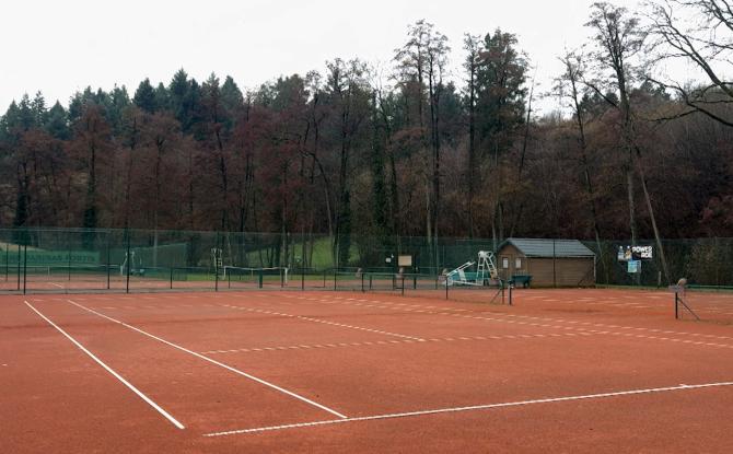 Feu vert pour le padel à Couvin après six ans d'attente