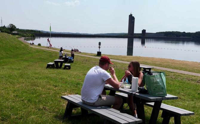 Lacs de l’Eau d’Heure : audit et relance du site avec quatre millions pour l’Aquacentre