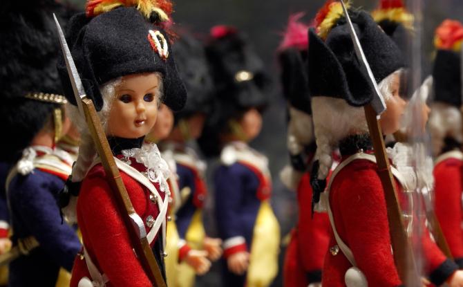 "Poupées en marche" , un patrimoine à hauteur d'enfants